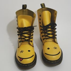 Dr. Martens / Women /Grunge /Boots /Yellow / Size6